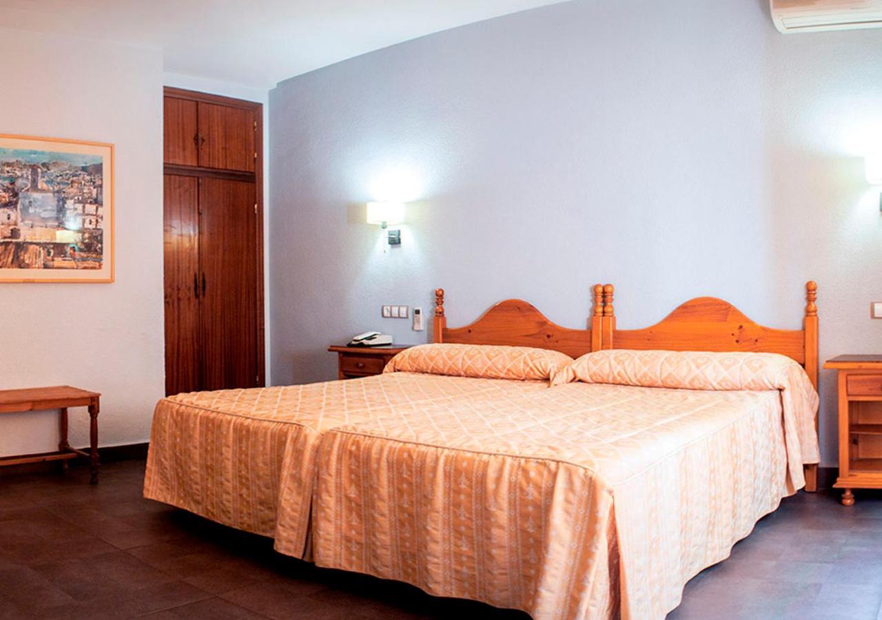 Hotel La Zambra Mancha Real Exterior photo